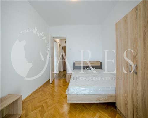 Apartament 3 Camere 75 MP Renovat Mobilat Universitate