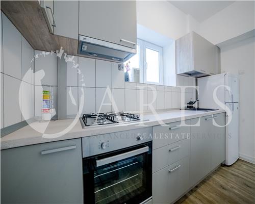 Apartament 3 Camere 75 MP Renovat Mobilat Universitate