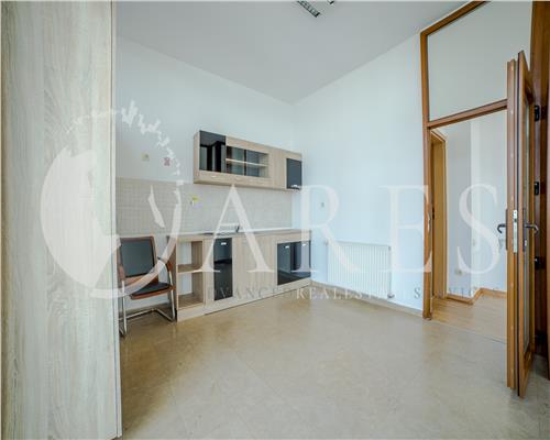 Apartament 4 Camere 152 MP Nemobilat Birouri Unirii Carol