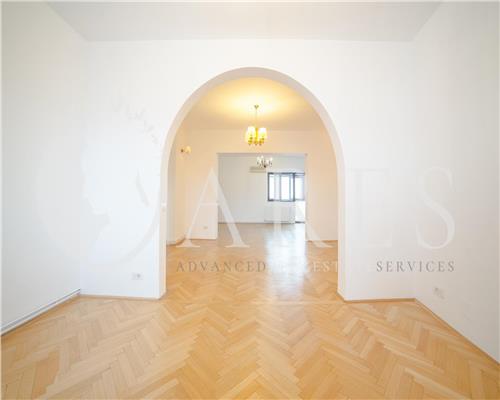 Inchiriere Apartament 4 Camere Romana